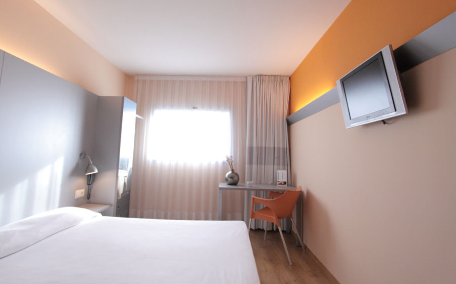 B&B Hotel Figueres Figueres  Bagian luar foto