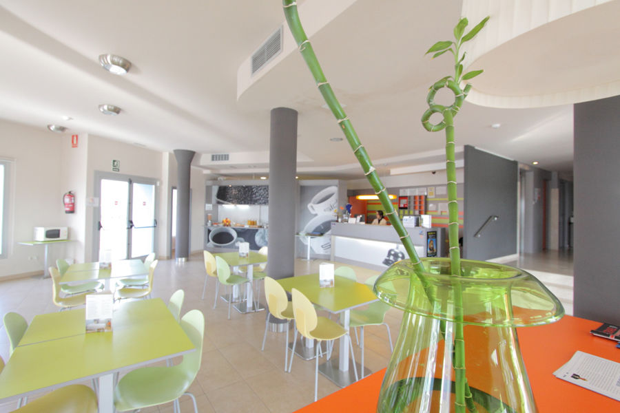 B&B Hotel Figueres Figueres  Bagian luar foto